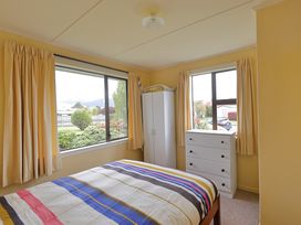 Altona Crib - Te Anau Holiday Home -  - 1123013 - thumbnail photo 16
