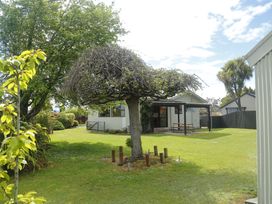 Altona Crib - Te Anau Holiday Home -  - 1123013 - thumbnail photo 24
