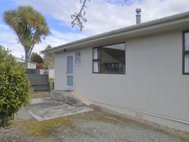 Altona Crib - Te Anau Holiday Home -  - 1123013 - thumbnail photo 30