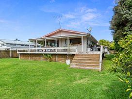 Waimanu Bliss Escape - Point Wells Holiday Home -  - 1123740 - thumbnail photo 2
