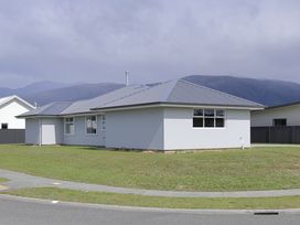 Fiordland Getaway - Te Anau Holiday Home -  - 1123965 - thumbnail photo 25