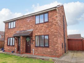 2 Rowan Walk - North Yorkshire (incl. Whitby) - 1124075 - thumbnail photo 1
