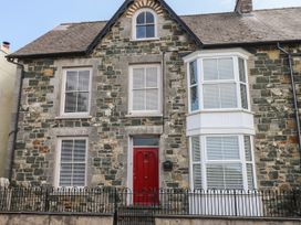 5 bedroom Cottage for rent in Fishguard