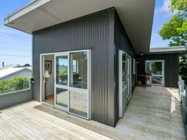 The Fritz - New Plymouth Holiday Home -  - 1124747 - thumbnail photo 2