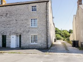 3 bedroom Cottage for rent in Weymouth