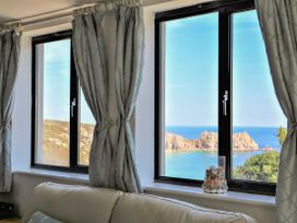 2 bedroom Cottage for rent in Penzance