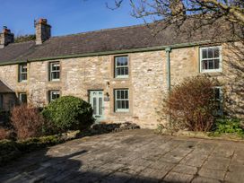 3 bedroom Cottage for rent in Castleton