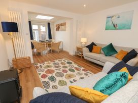 2 bedroom Cottage for rent in Sandown