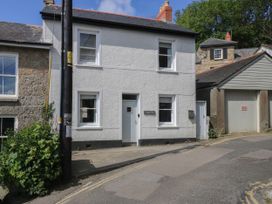 3 bedroom Cottage for rent in Penzance