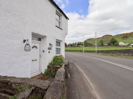 2 bedroom Cottage for rent in Staveley