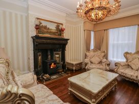 8 bedroom Cottage for rent in Great Clifton