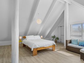 Pohara Beach Escape - Pohara Beach Holiday Home -  - 1127410 - thumbnail photo 14