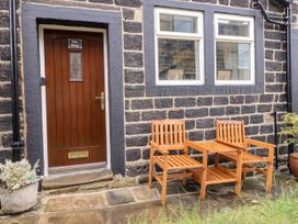 2 bedroom Cottage for rent in Haworth