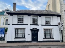 4 bedroom Cottage for rent in Monmouth