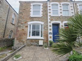 1 bedroom Cottage for rent in Falmouth