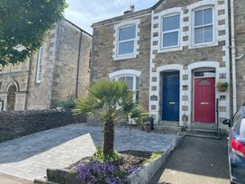 1 bedroom Cottage for rent in Falmouth