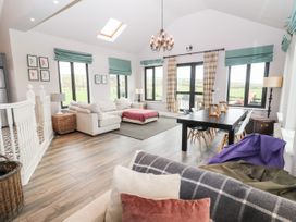 2 Ocean View - County Clare - 1130059 - thumbnail photo 6