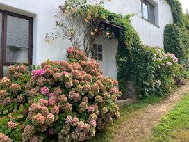 2 bedroom Cottage for rent in Dartmouth