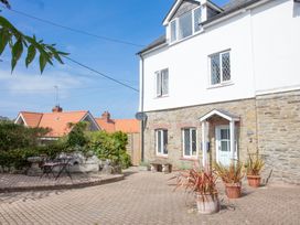 4 bedroom Cottage for rent in St Mawgan