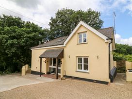 2 bedroom Cottage for rent in Winkleigh