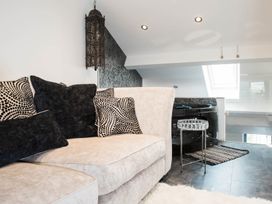 2 bedroom Cottage for rent in New Hutton