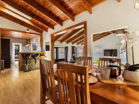 The Alpine - Queenstown Holiday Home -  - 1131262 - thumbnail photo 10