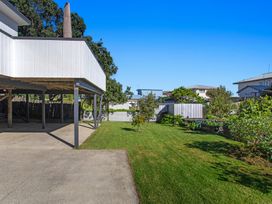 Elevated Beach Oasis - Ohope Beach Holiday Home -  - 1131980 - thumbnail photo 14