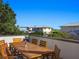 Elevated Beach Oasis - Ohope Beach Holiday Home -  - 1131980 - thumbnail photo 2
