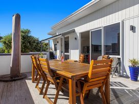 Elevated Beach Oasis - Ohope Beach Holiday Home -  - 1131980 - thumbnail photo 20