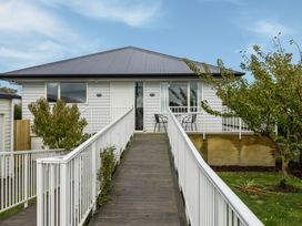 Townhouse Tranquillity - Christchurch Holiday Home -  - 1132262 - thumbnail photo 24