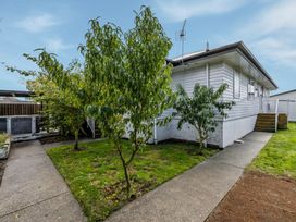 Townhouse Tranquillity - Christchurch Holiday Home -  - 1132262 - thumbnail photo 23