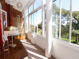 2 bedroom Cottage for rent in Bournemouth