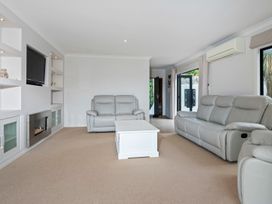 Palm Gardens - Stanmore Bay Holiday Home -  - 1133040 - thumbnail photo 4
