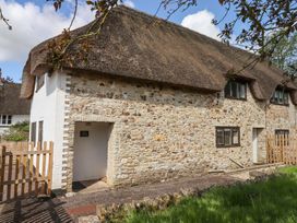 2 bedroom Cottage for rent in Honiton