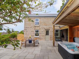 1 bedroom Cottage for rent in Penzance