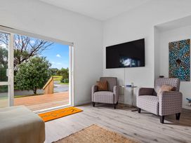 Our Happy Place - Waihi Beach Holiday Home -  - 1136230 - thumbnail photo 6