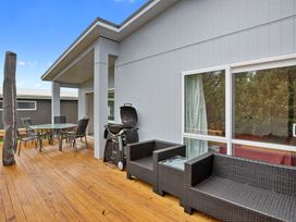 Our Happy Place - Waihi Beach Holiday Home -  - 1136230 - thumbnail photo 13