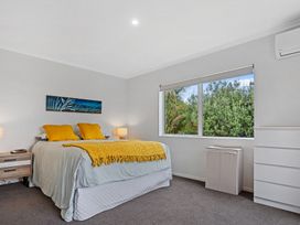 Our Happy Place - Waihi Beach Holiday Home -  - 1136230 - thumbnail photo 15