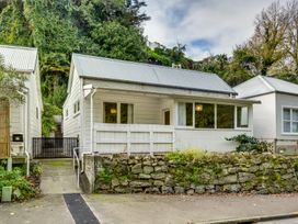 Central Cottage - Napier Holiday Home -  - 1137727 - thumbnail photo 1