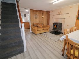 3 bedroom Cottage for rent in Ardbane