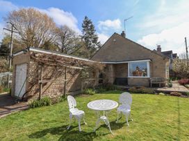 3 bedroom Cottage for rent in Chard