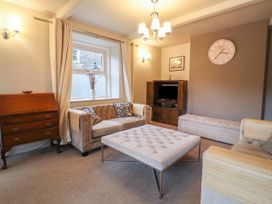 2 bedroom Cottage for rent in Saddleworth