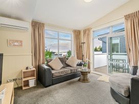 Scenic Peaks - Queenstown Holiday Apartment -  - 1138153 - thumbnail photo 3
