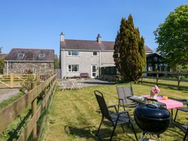 2 bedroom Cottage for rent in Llangefni