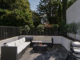 4 bedroom Cottage for rent in Torquay