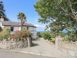 4 bedroom Cottage for rent in Conwy