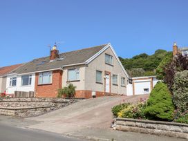 4 bedroom Cottage for rent in Rhos-on-Sea