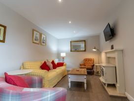 2 bedroom Cottage for rent in Richmond