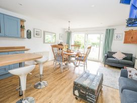 2 bedroom Cottage for rent in Weymouth