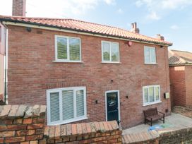 3 bedroom Cottage for rent in Scarborough, Yorkshire